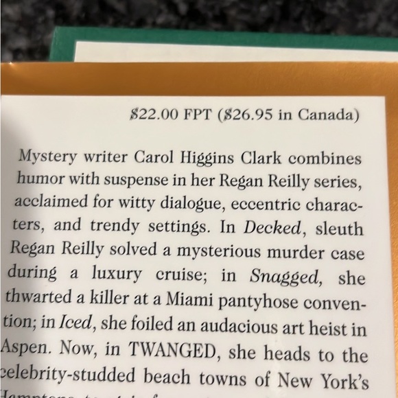 (2) novels by Carol Higgins Clark - Picture 5 of 13
